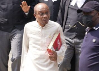 Tsohon Gwamnan Babban Bankin Kasa CBN, Godwin Emefiele;  Zai Yi Bukukuwan Kirsimeti Dana Sabuwar Shekara A Gidan Gyaran Hali