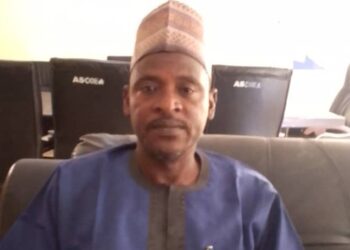 Wani masani a harkar koyo da koyarwa ya baiwa Gwamnan Bauchi shawara a kan koyar da Dalibai