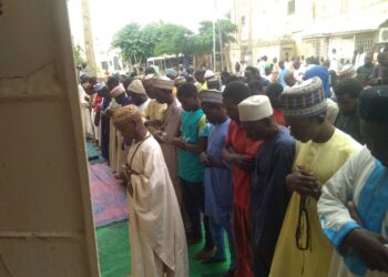 Karo Na Uku:-  Al’ummar Unguwar Ja’en Bakin Diga Da Ajawa, Da Kewaye, Dake  K/Hukumar Gwale A Jihar Kano, Sun Kara Gudanar Da Sallahr Alƙunutu Da Yin……