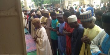Karo Na Uku:-  Al’ummar Unguwar Ja’en Bakin Diga Da Ajawa, Da Kewaye, Dake  K/Hukumar Gwale A Jihar Kano, Sun Kara Gudanar Da Sallahr Alƙunutu Da Yin……