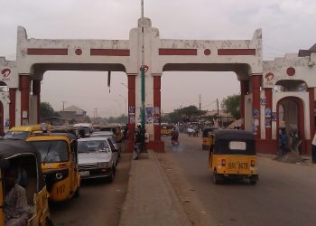Mazauna Unguwar Kofar Mazugal Sun Yi Kira Ga Hukumar (KNUPDA) Da Kuma Jami’an Hukumar Civil Defence Dasu Gaggauta Rushe Wani Ofishin Wucin Gadi Da Aka Kafa A  Yankin