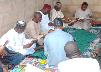 Suma Al’ummar Garin Zangon Nkawkawo Dake Ƙasar Ghana Sun Gudanar Da Walimar Saukar Karatun Al’qur’ani Mai Girma A Garin Prang Karƙashin Jagoranci Na’ibin Limamin Garin Malam Ibrahim